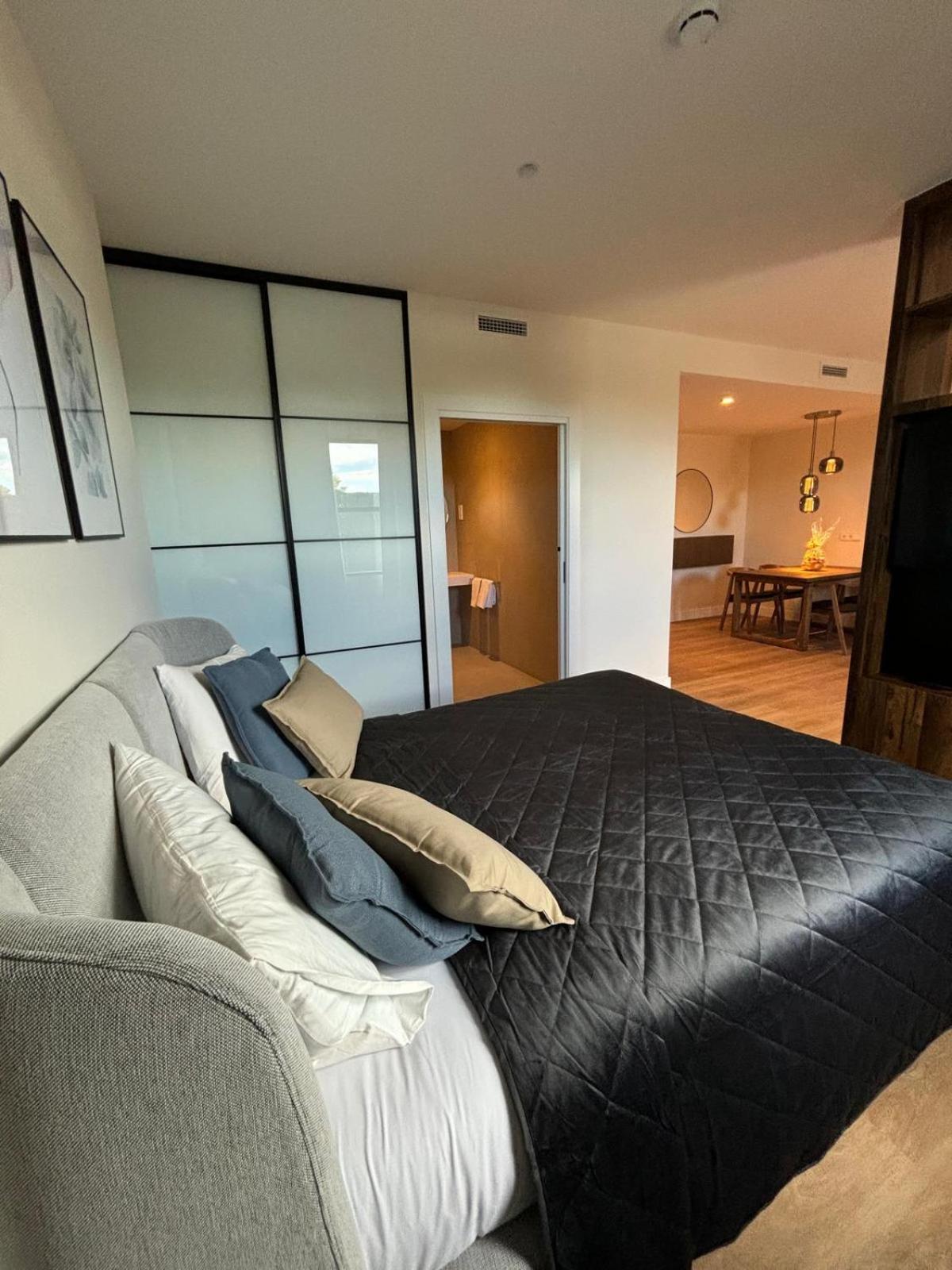 Madrid Suites Moncloa-Aravaca, Solo Check In On Line - Parking Gratuito Eksteriør billede